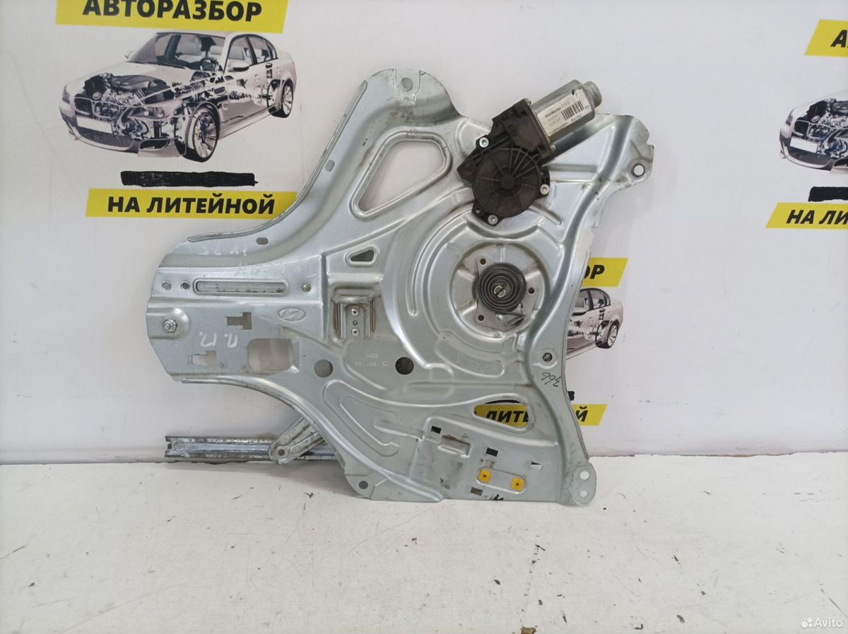Стеклоподъёмник передний правый Hyundai Tucson 2