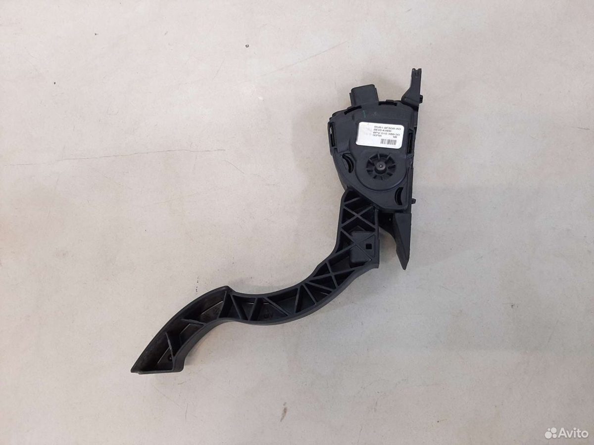Педаль газа Ford Focus 3