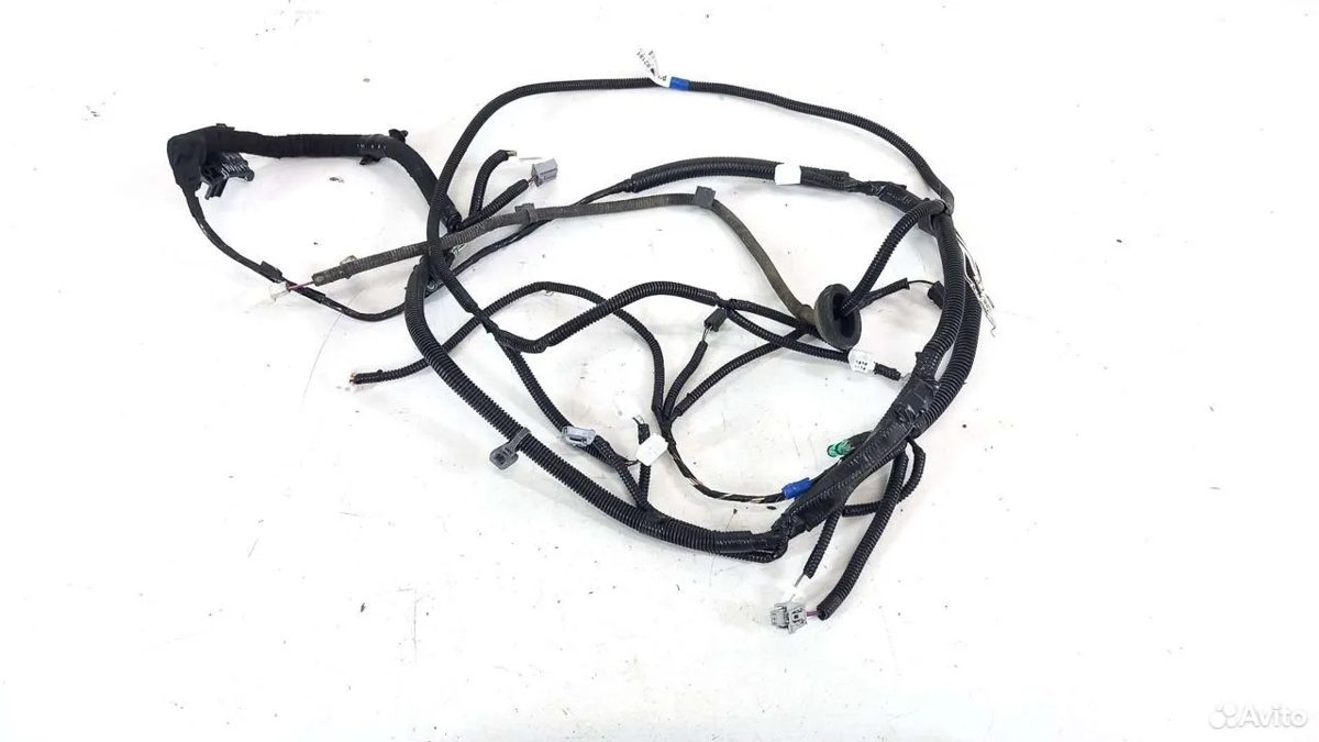 Проводка крышки багажника Toyota Camry v55