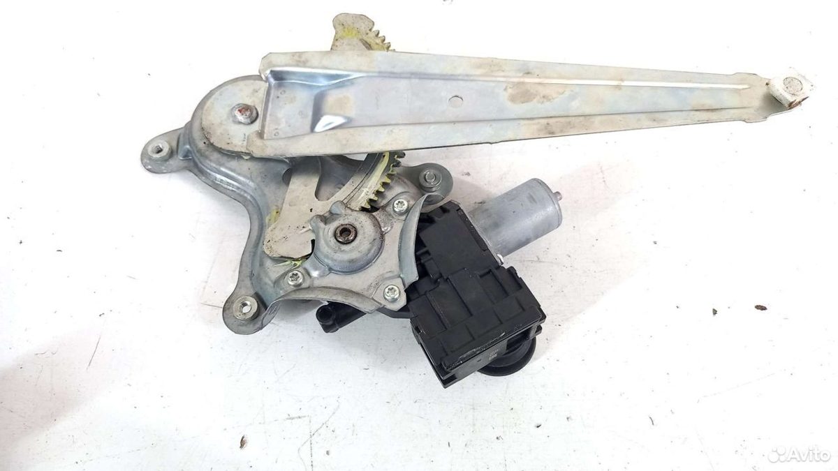 Стеклоподъемник задний левый Toyota Camry XV50 — фото 4