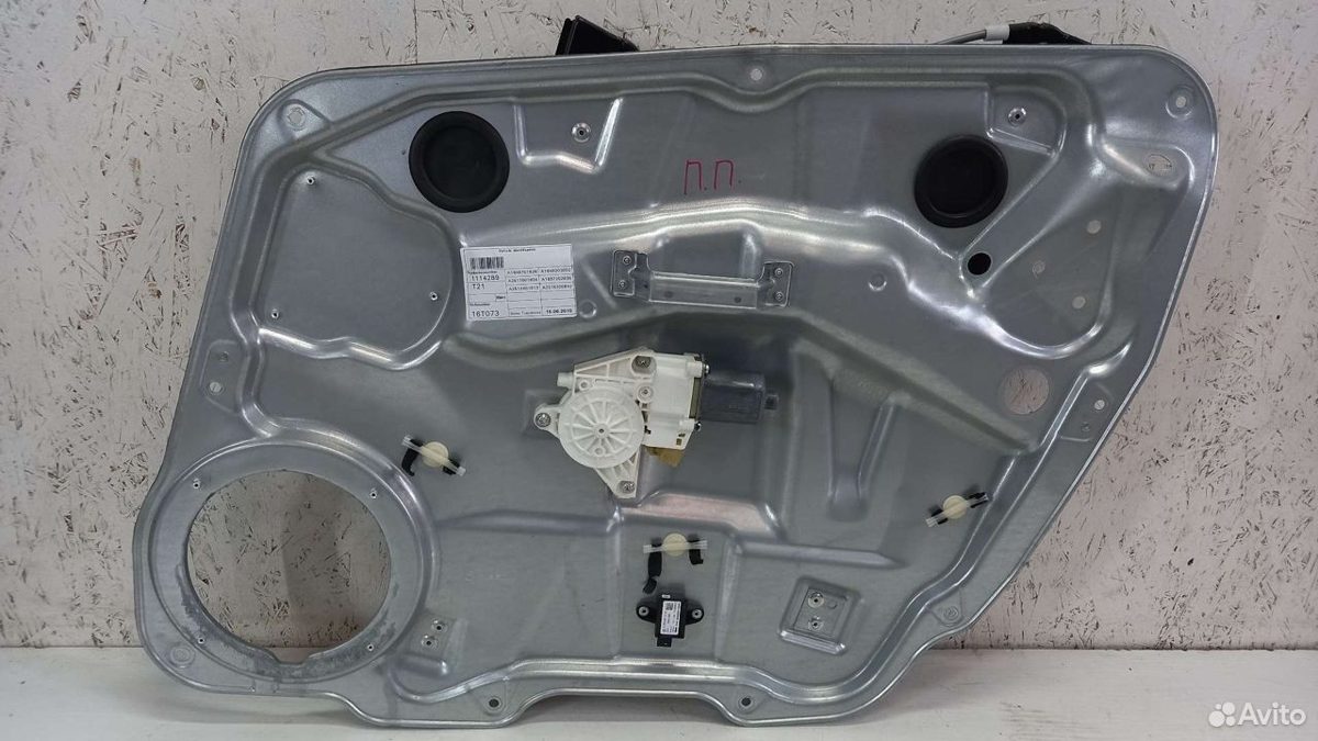 Стеклоподъемник передний правый Mercedes W251