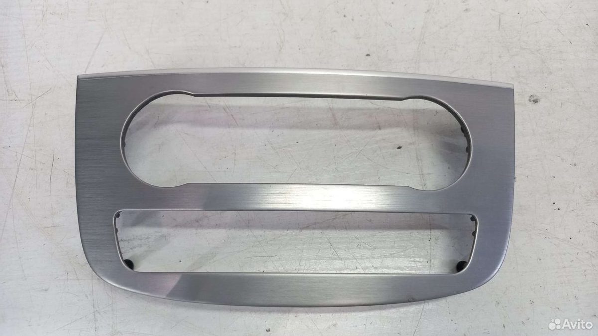 Накладка центральной консоли Mercedes W251 R350