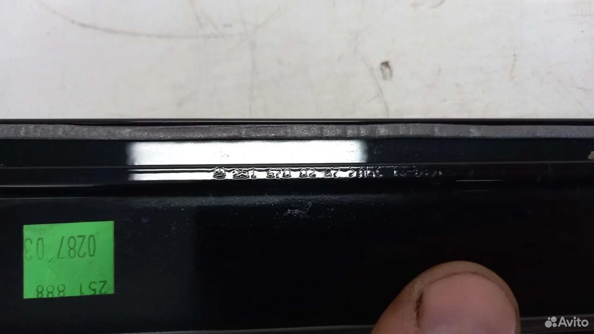 Накладка двери Mercedes W251 R350 — фото 4
