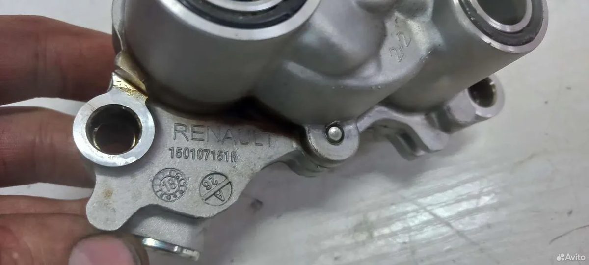 Масляный насос двигателя H4MD 1.6 Renault — фото 2