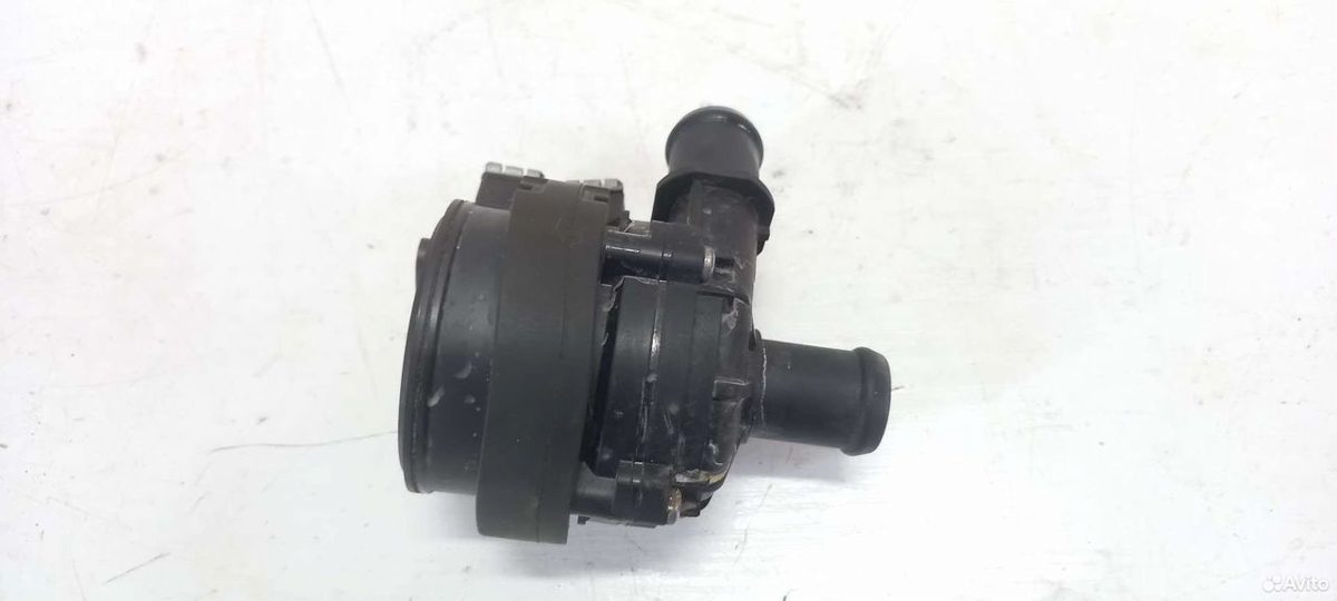 Насос водяной 2.0 DFG Volkswagen Tiguan 2