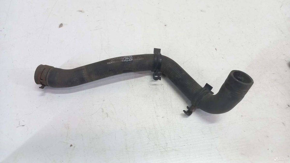 Патрубок охлождения 2.0 274 Mercedes W207