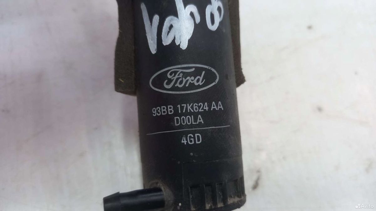 Насос омывателя Ford Focus 1 — фото 4