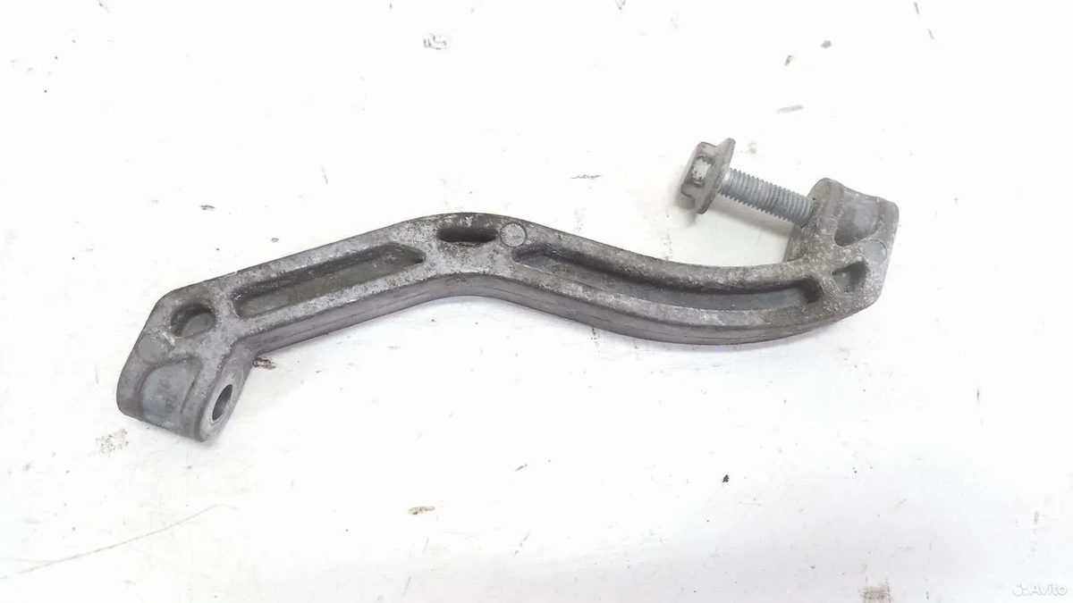 Кронштейн МКПП 1.8 CDA Skoda Octavia A5 — фото 2