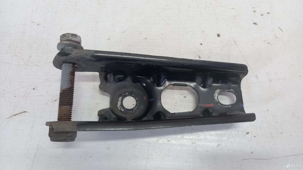 Опора МКПП нижняя Renault Logan 2