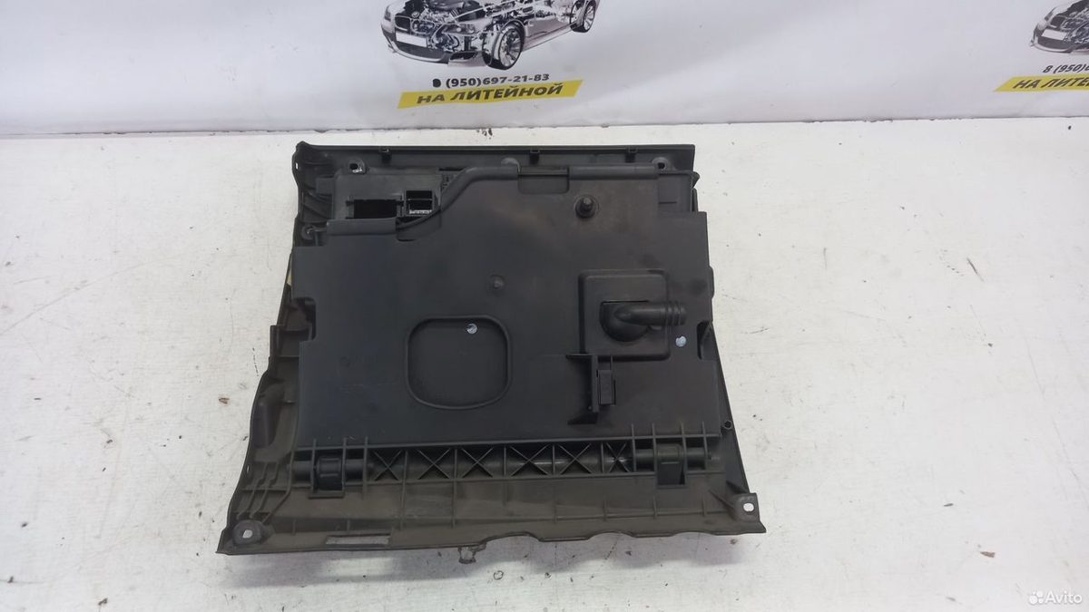 Бардачок Volkswagen Tiguan 1 — фото 6