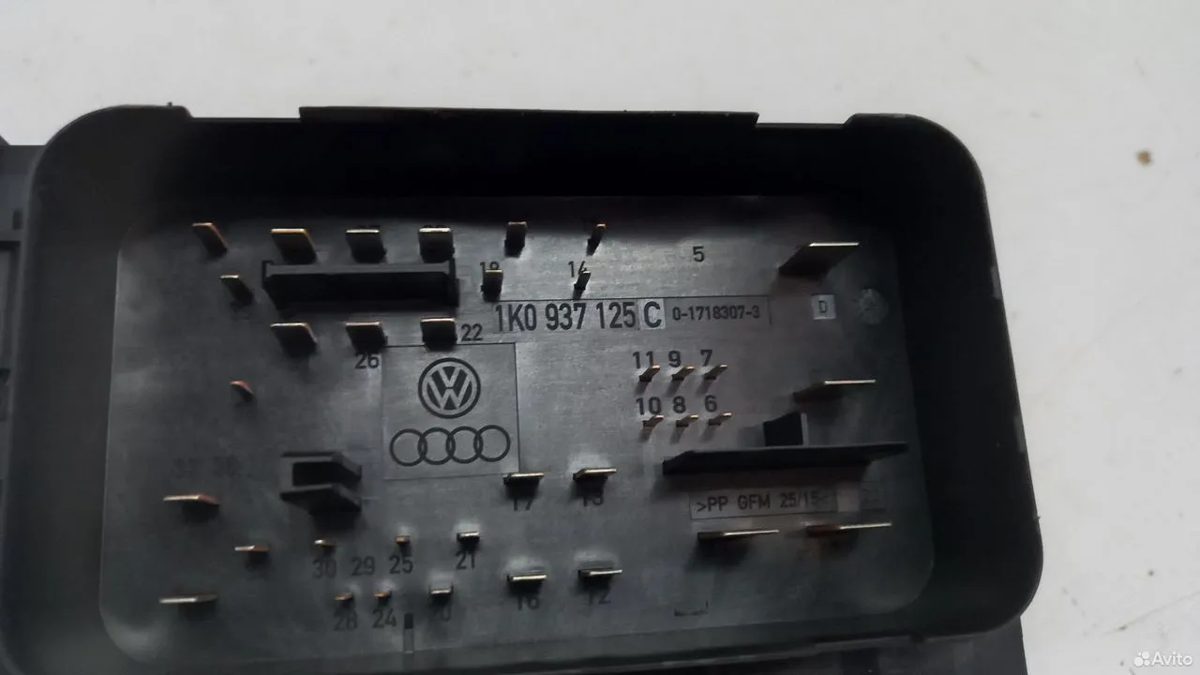 Блок предохранителей 2.0 CBA Volkswagen Tiguan 1 — фото 5