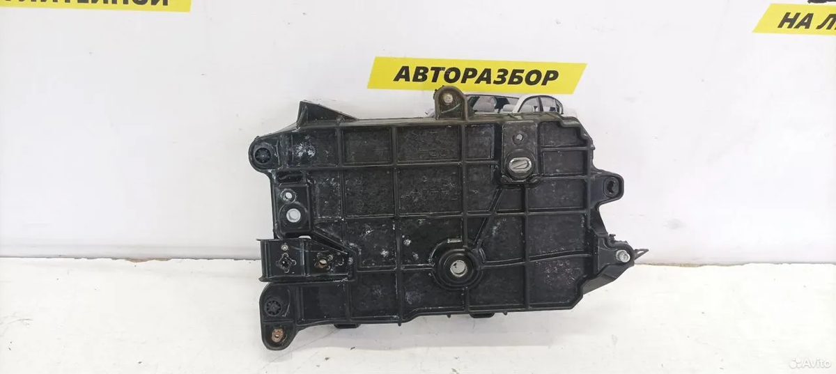 Площадка под акб Toyota Camry XV70 — фото 4
