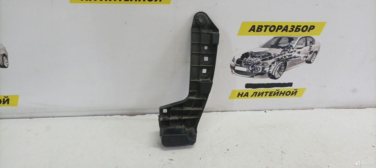 Кронштейн бампера задний правый Toyota Camry XV70