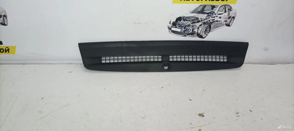 Решетка торпедо Toyota Camry XV70