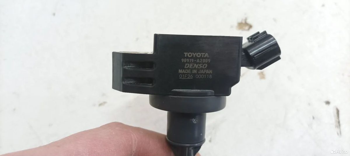 Катушка зажигания Toyota Camry XV70 — фото 2