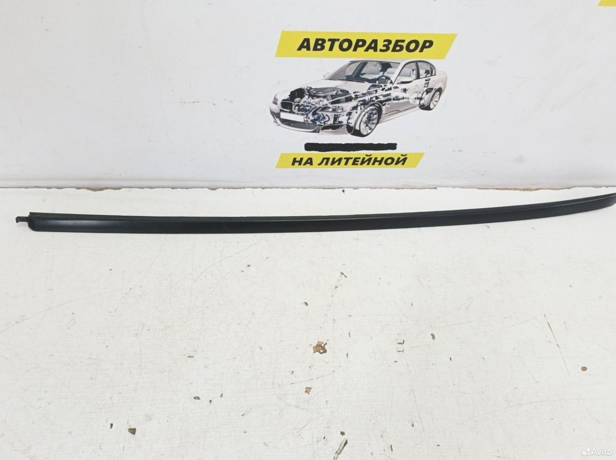 Молдинг лобового стекла левый Toyota Camry XV70 — фото 4