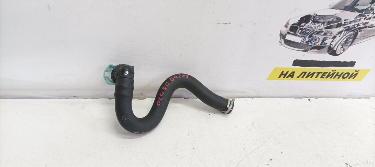 Патрубок отопителя выход A25A Toyota Camry XV70