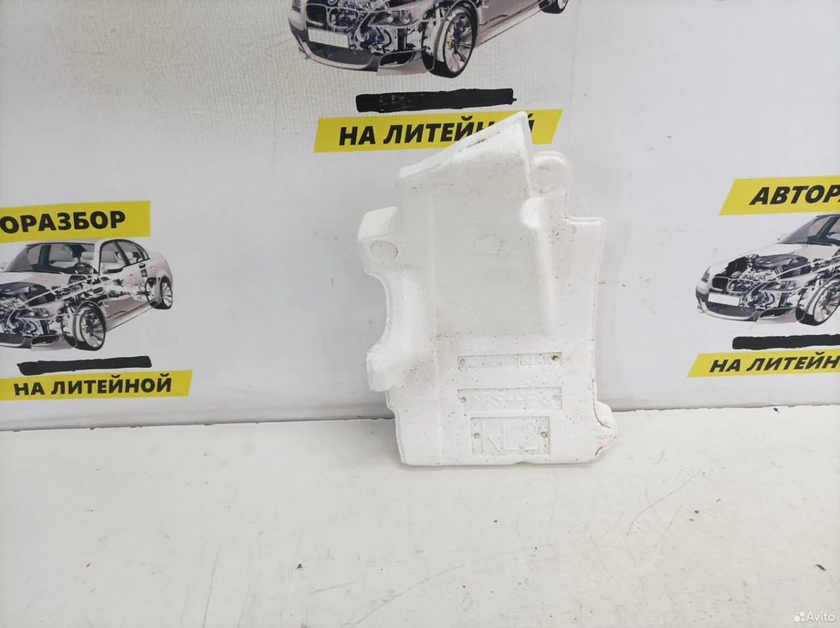Шумоизоляция пола левая Toyota Camry XV70