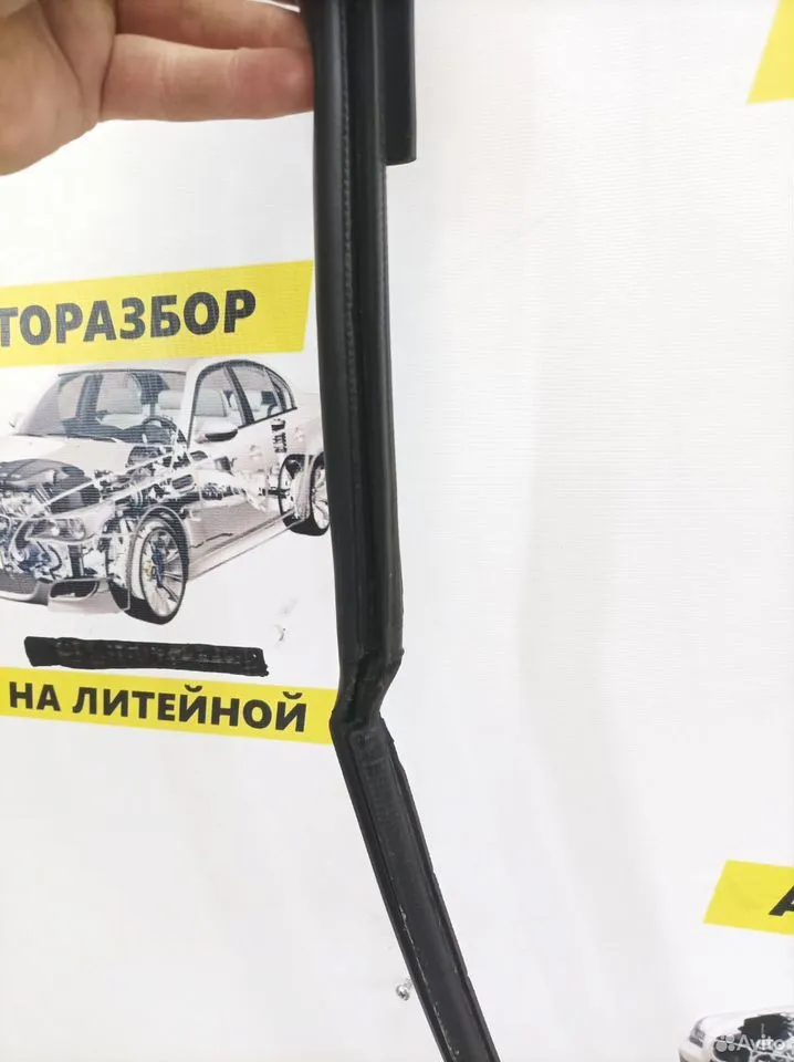 Резинка проёма двери передней левой Toyota Camry70 — фото 8
