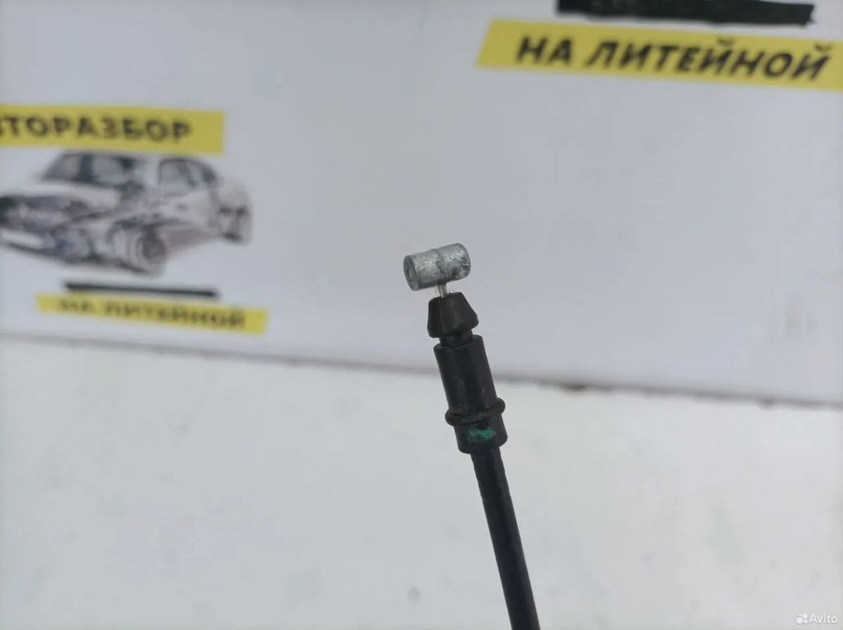 Трос капота Hyundai IX35 — фото 2