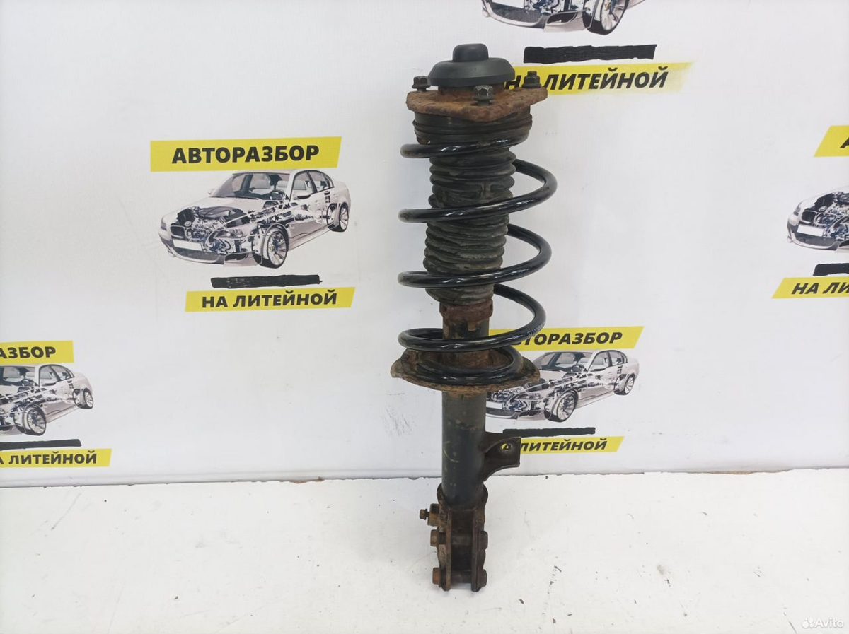 Амортизатор передний правый Hyundai IX35