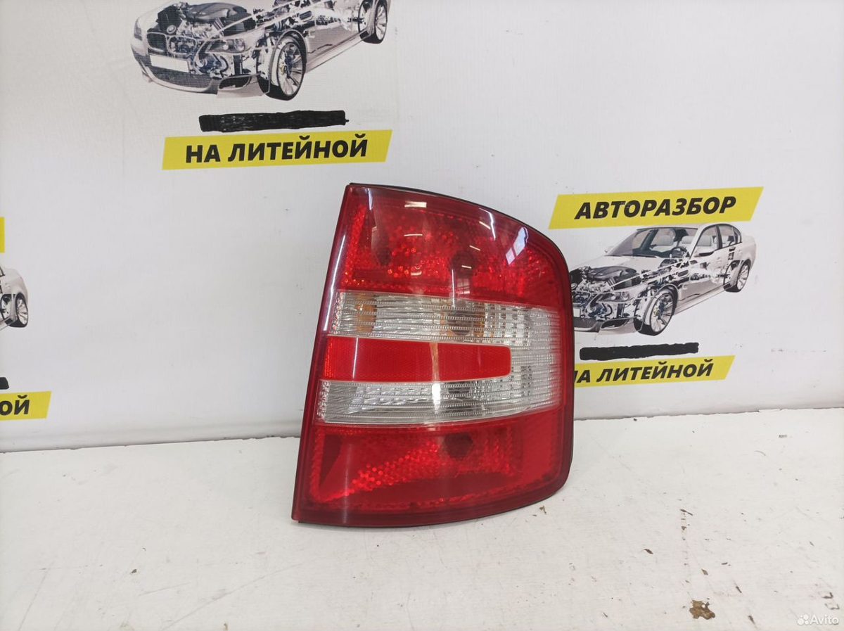 Фонарь задний правый Skoda Fabia 1 седан