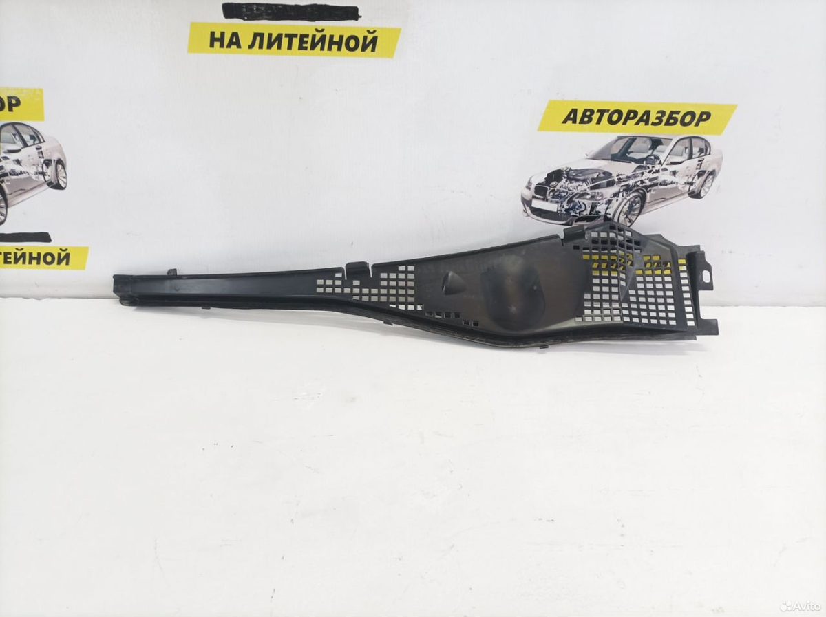 Жабо дворников слева Renault Duster 1