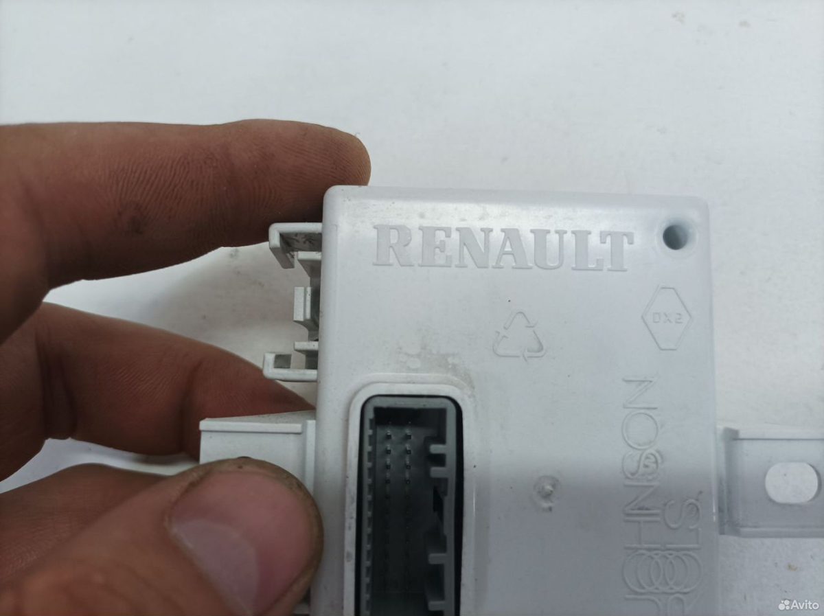 Блок мультимедиа Renault Duster 1 — фото 3