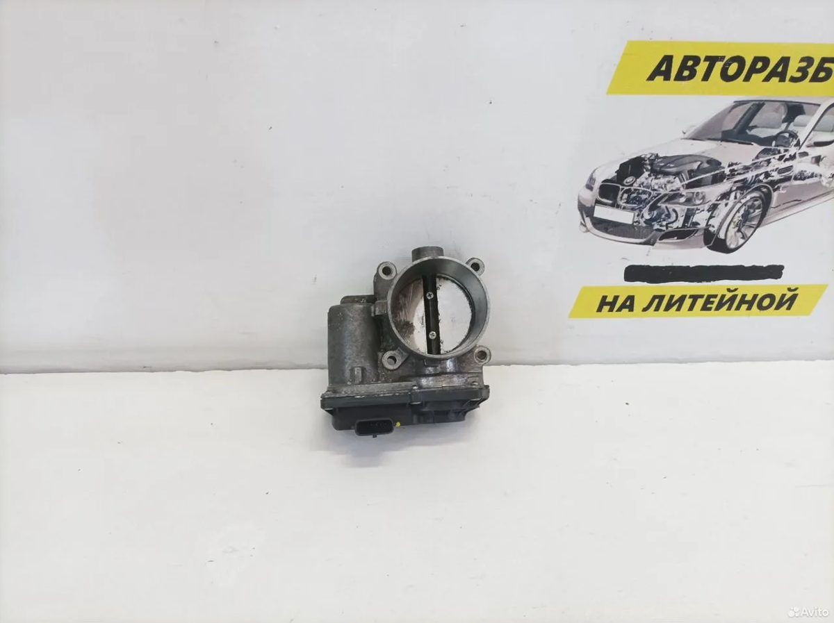Дроссельная заслонка F4R Renault Duster