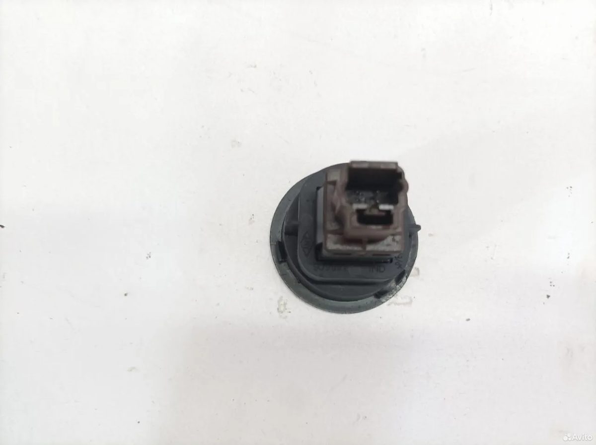 Выключатель Airbag Renault Duster 1 — фото 2