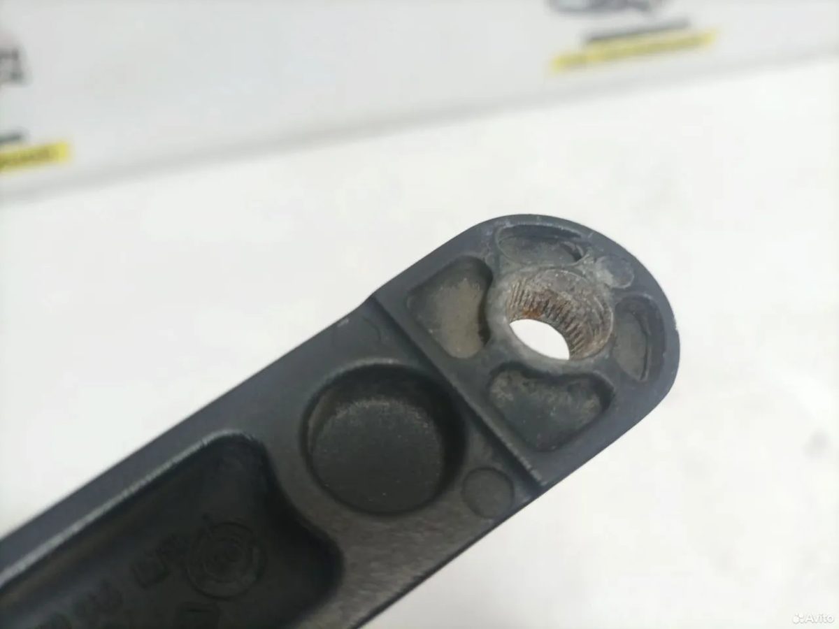 Поводок дворников Volkswagen Golf 4 — фото 5
