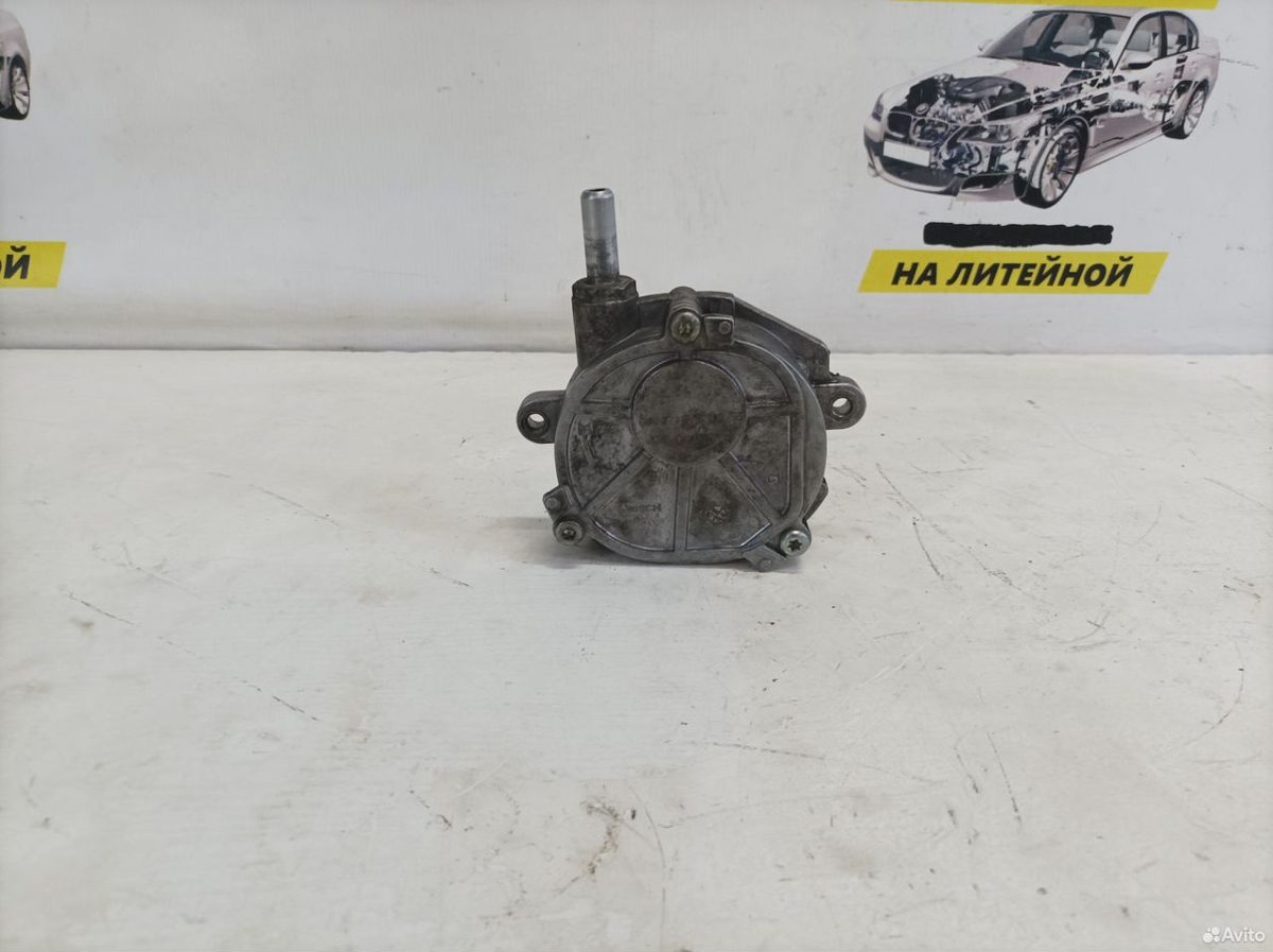 Насос вакуумный M271 Mercedes Benz W204