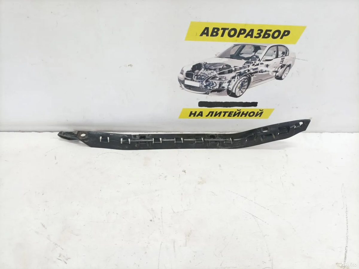 Кронштейн бампера задний правый Mercedes Benz W204