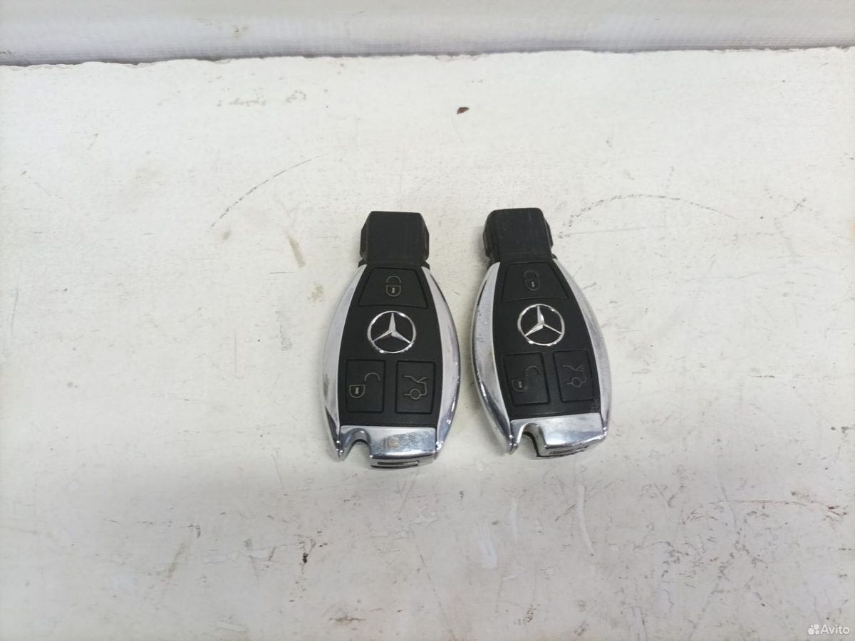 Ключ зажигания Mercedes Benz W204