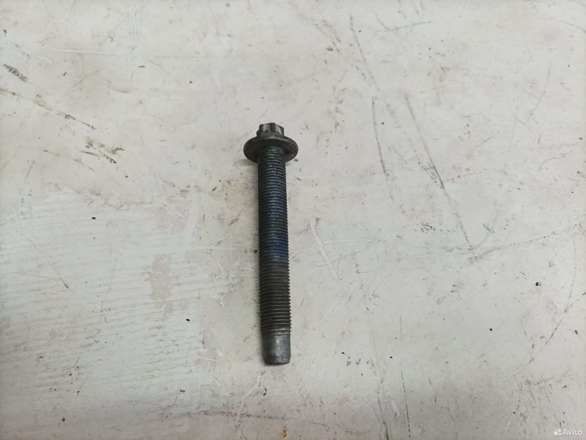 Болт подрамника переднего Mercedes Benz W204