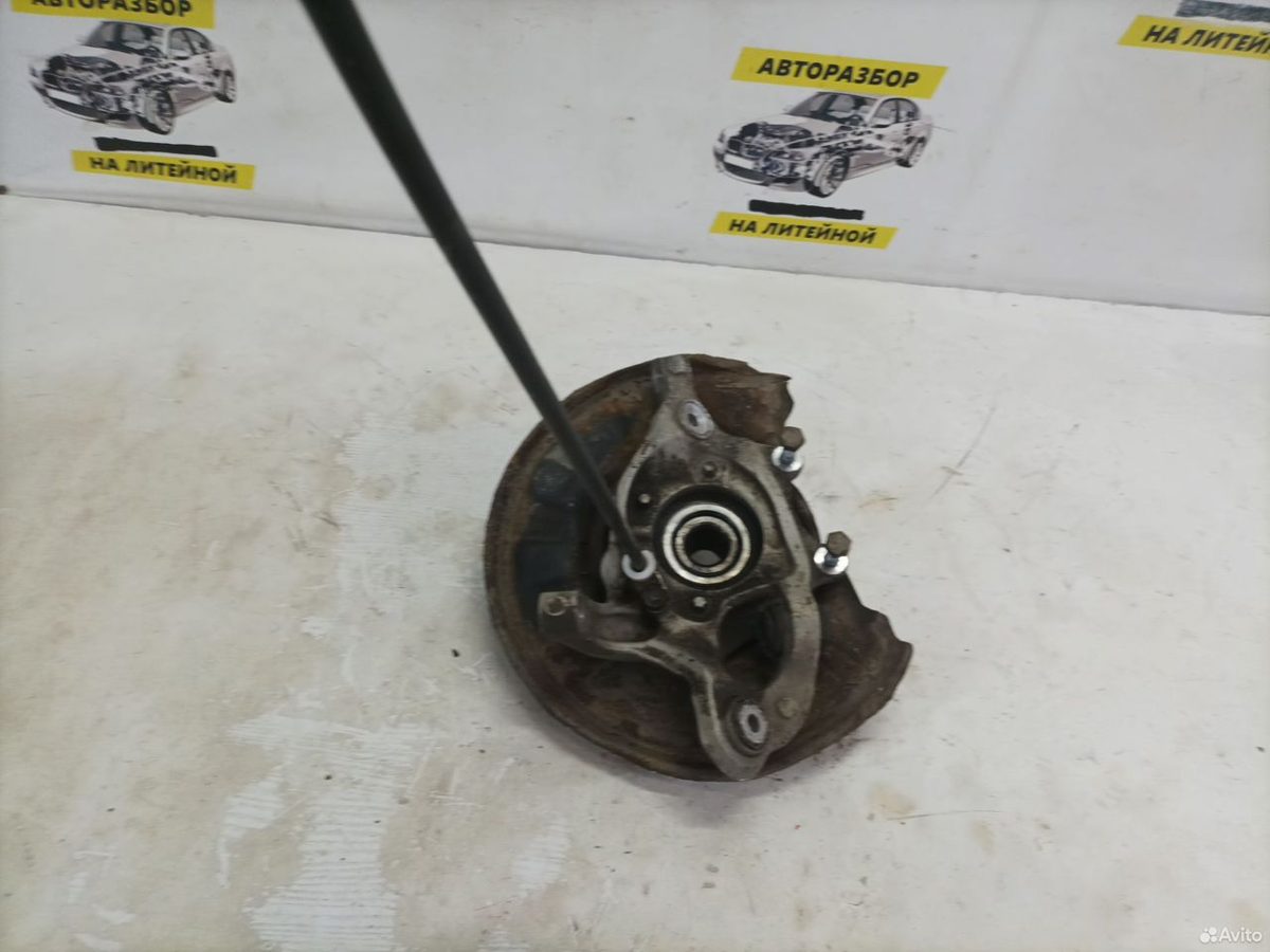 Кулак задний левый в сборе Mercedes Benz W204 — фото 5