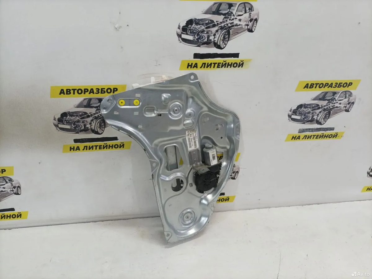 Стеклоподъемник задний правый Hyundai IX35