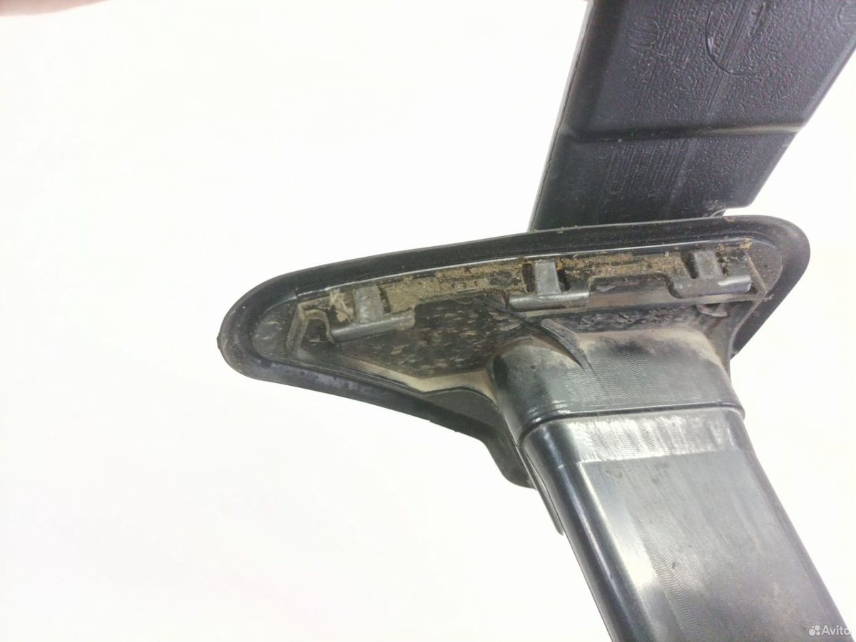Водосток левый Mercedes Benz W204 — фото 4