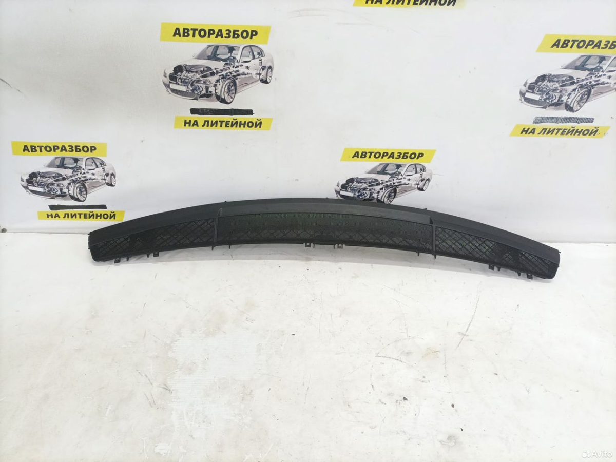 Накладка стоп сигнала Mercedes Benz W204