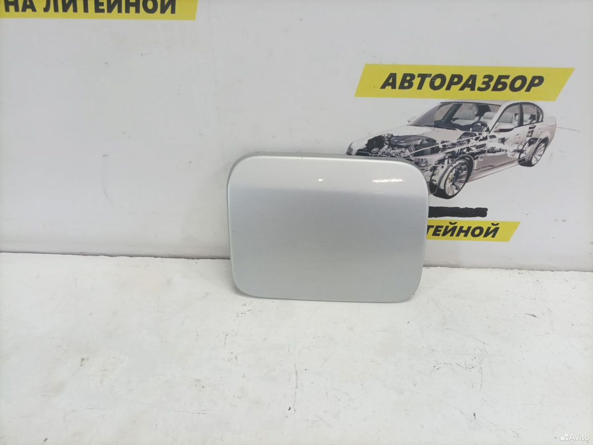 Лючок бензобака Renault Logan 2 2018