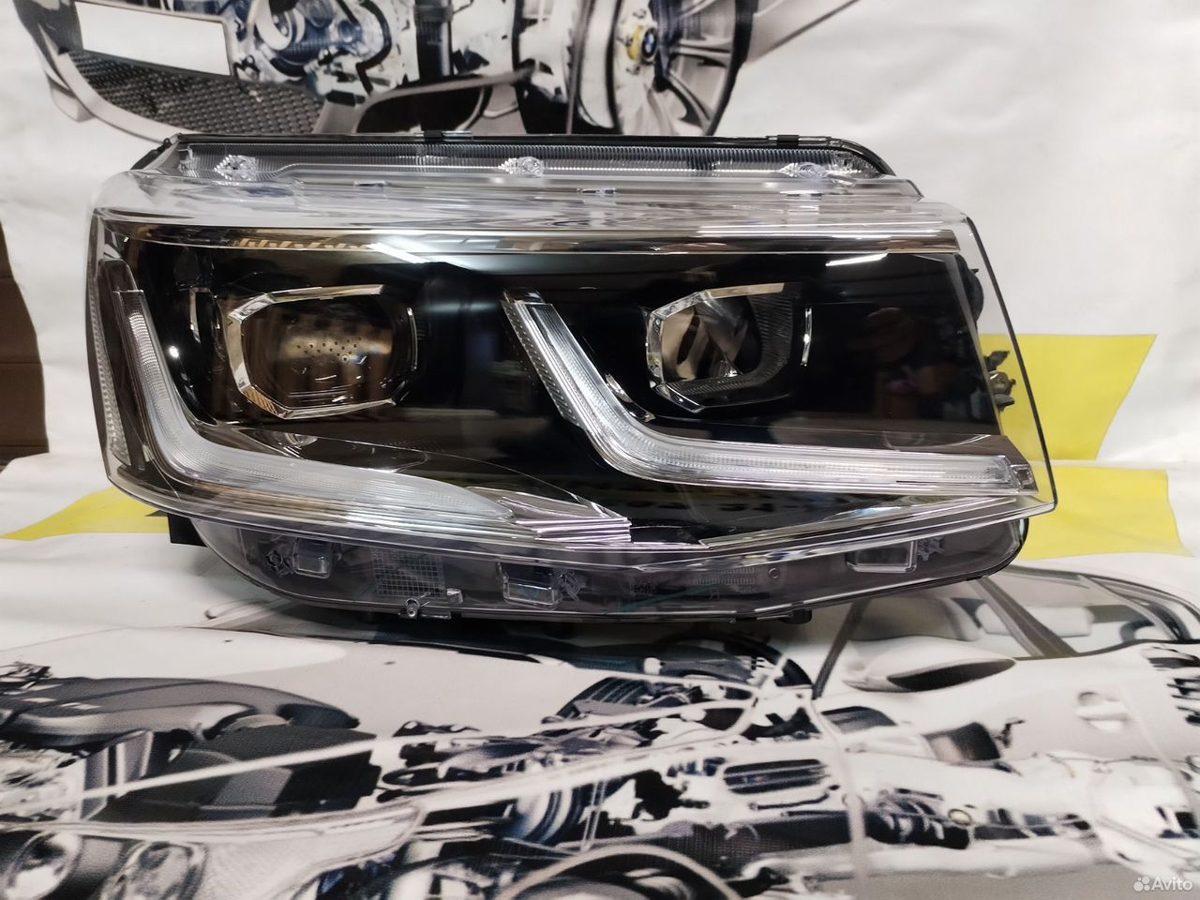 Фара правая LED Volkswagen Taos