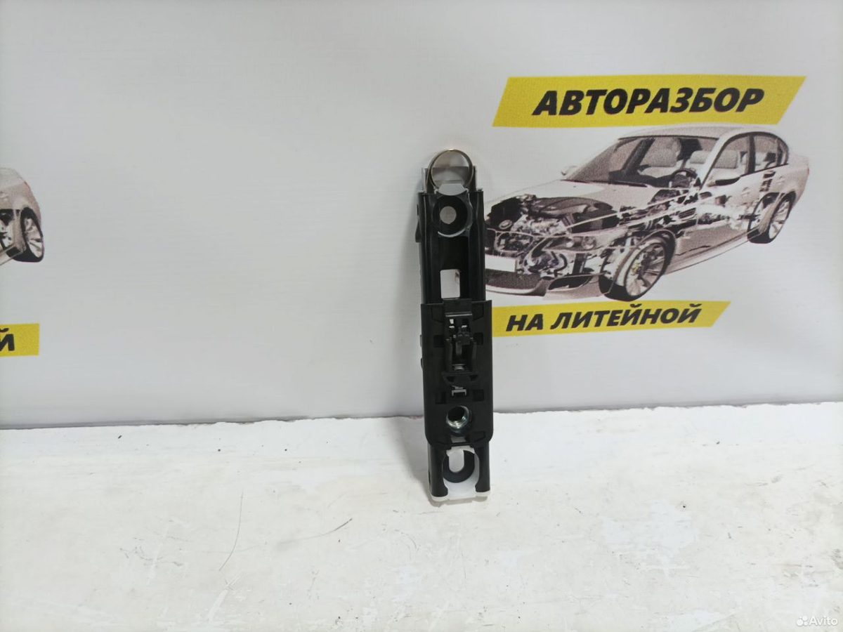 Механизм ремня безопасности Mercedes Benz W251