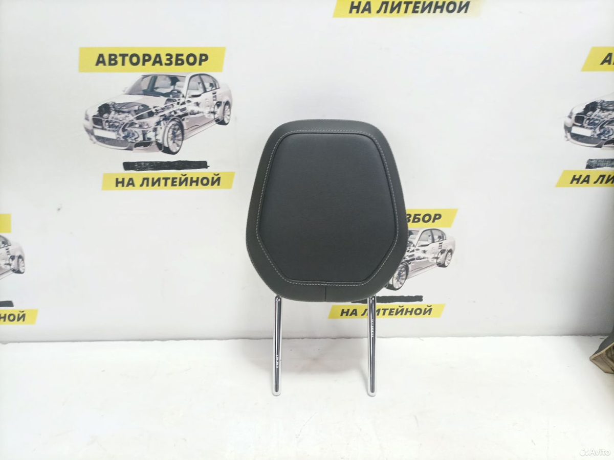 Подголовник передний Skoda Karoq