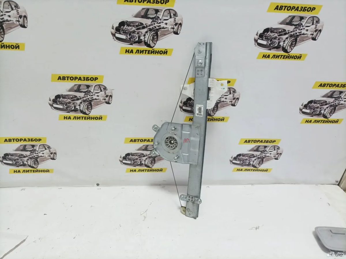 Стеклоподъёмник передний правый Hyundai Creta 1