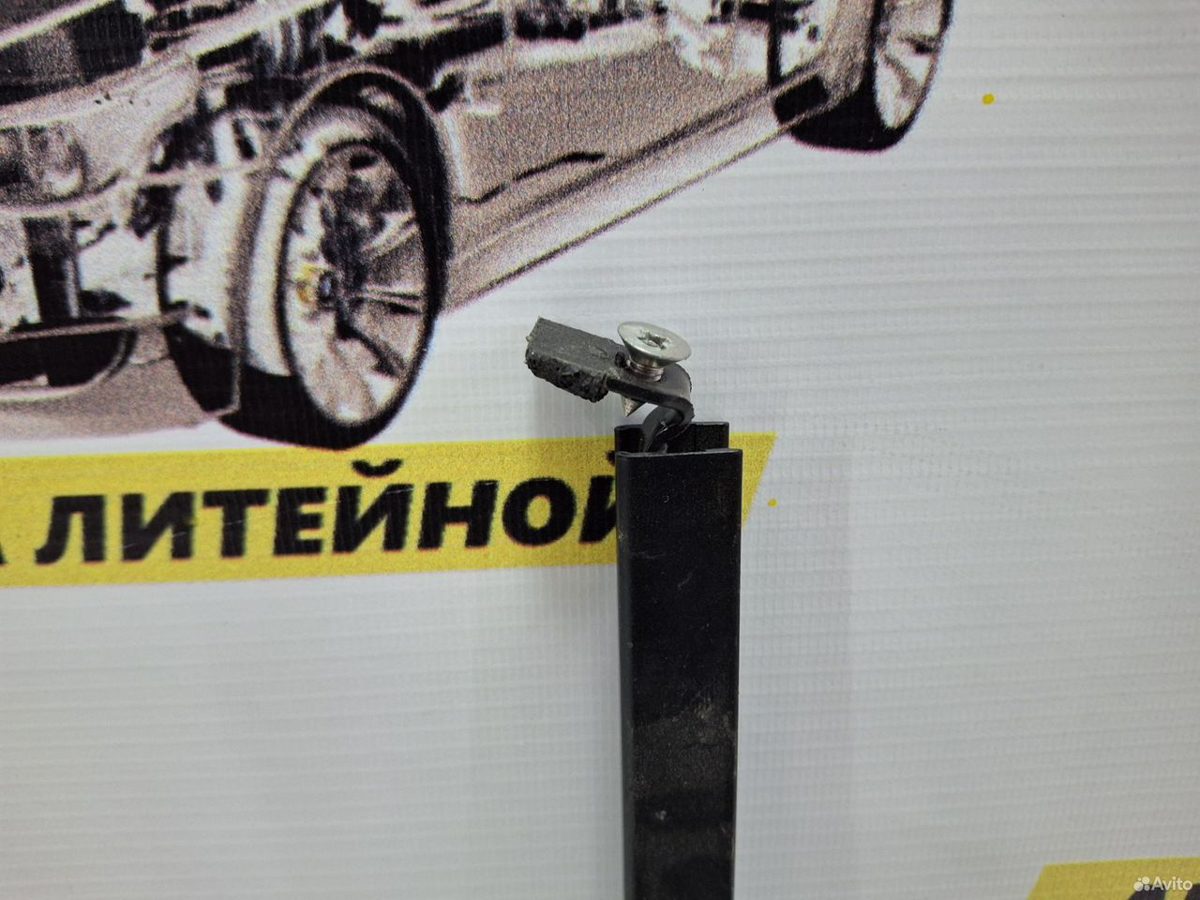 Направляющая стекла задняя левая Hyundai Creta — фото 2