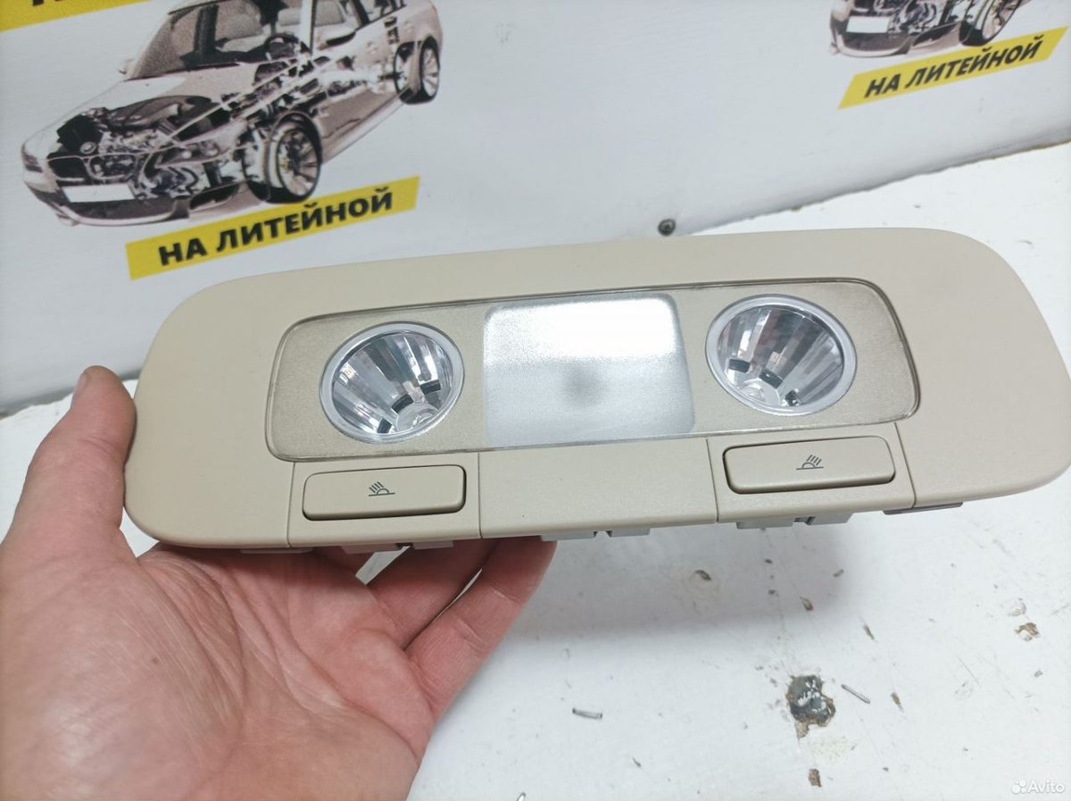 Плафон салона задний Skoda Superb 2 — фото 2