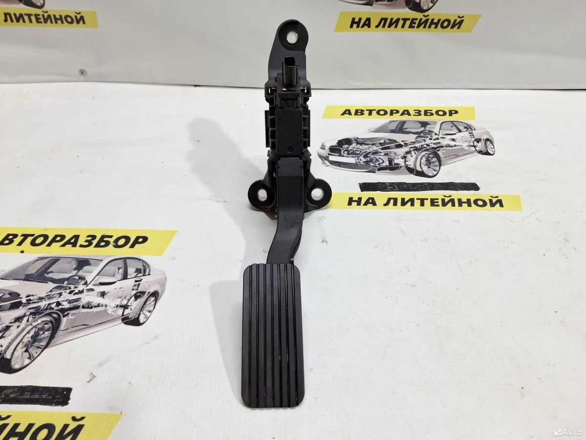 Педаль газа Kia Rio 4
