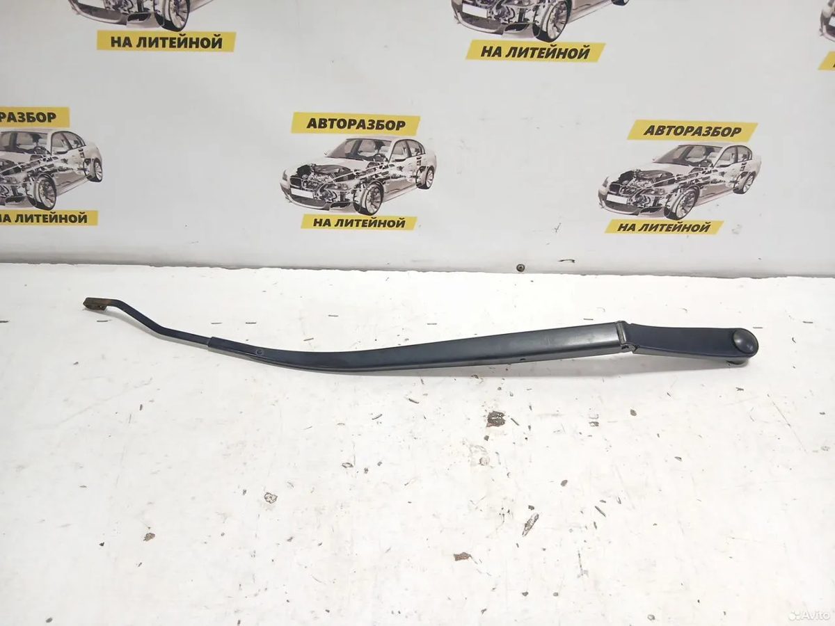 Поводок дворника правый Hyundai IX35 2011