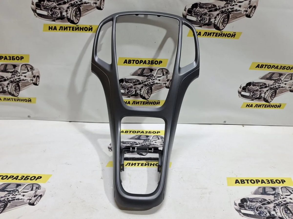 Накладка торпедо Opel Astra J