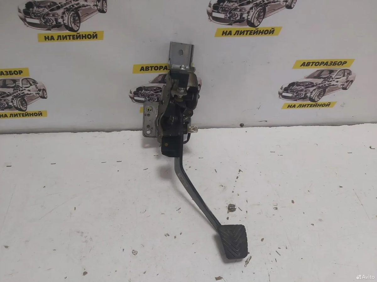 Педаль сцепления в сборе Hyundai IX35